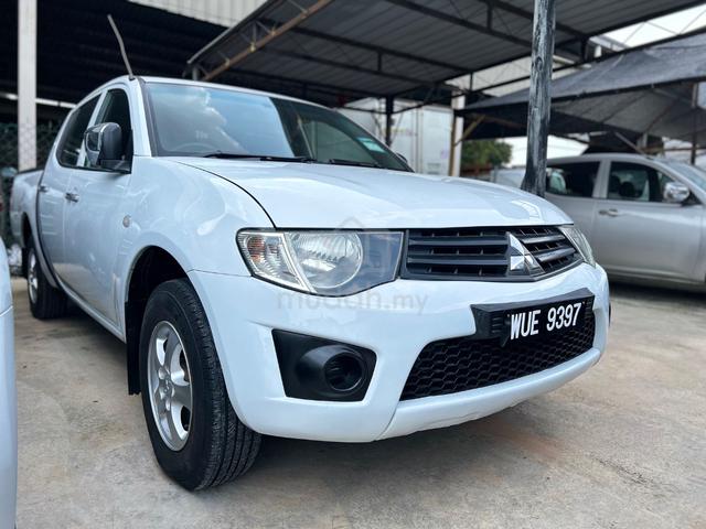 Mitsubishi triton 2.5cc manual diesel 2009 - 1