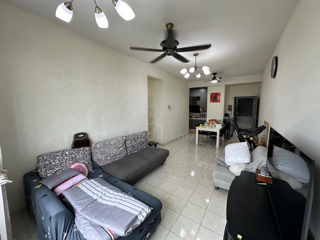 Indah Court Apartment (Bukit Indah) 1