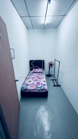 Partially Furnished Johor Skudai Room For Rent 1