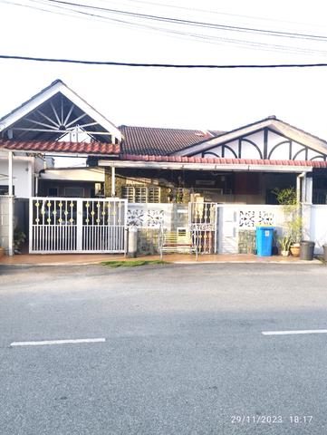 MURAH Semi D Taman Banting Baru Below Market 1