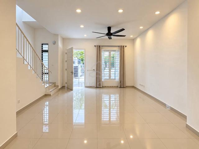 Below Market! Double Storey @ Eco Grandeur Graham Garden, Puncak Alam 1