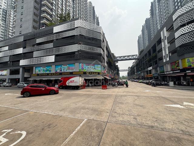 2 Storey Corner Shop, Savanna Lifestyle Retail, Bangi, Selangor 1