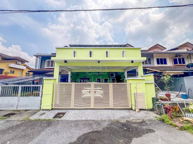 MURAH! RENOVATED 2.5 Storey Taman Equine, Seri Kembangan 1