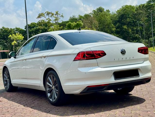 2020 Volkswagen PASSAT ELEGANCE 2.0 (A) 2021 - 2
