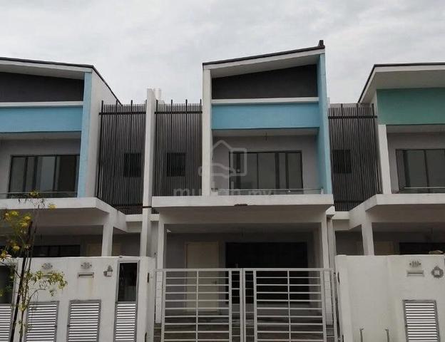 Teres 2 Tingkat Seksyen 30 Fully Reno.FREEHOLD.FREE HOC 1