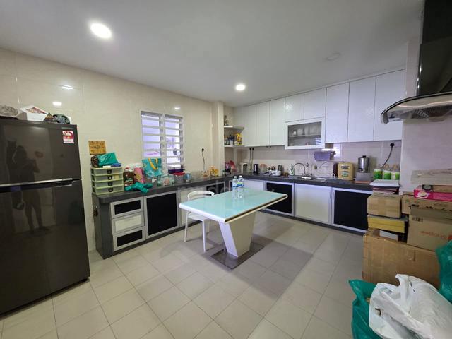 kempas indah end-lot unblock big double storey terrace house bukit 4