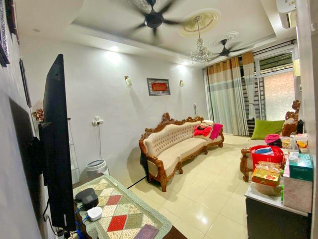 CANTIK DAH RENOVATE, TAK KENA BANJIR,TAMAN UNIVERSITI 1, Jalan Kebun 4