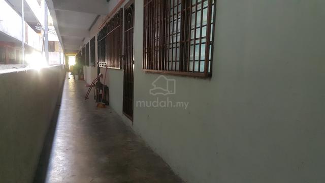 Flat Bandar Teknologi Kajang 1