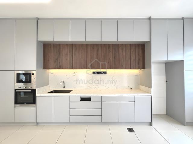 (KITCHEN CABINET + 5 AIRCOND) End Lot Hijayu Sendayan Teres 2 Tingkat 1