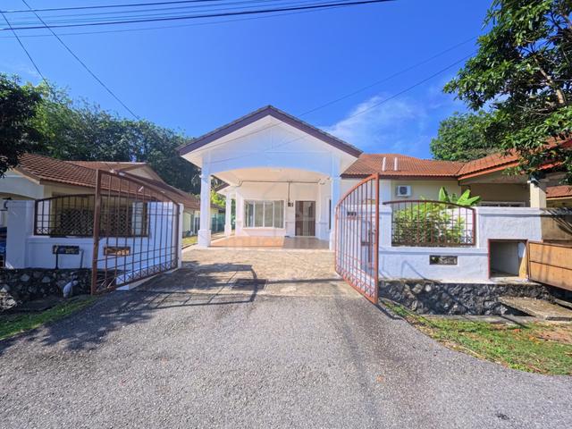 [MURAH LUAS]REFURBISHED Semi D Single Storey Desa Baiduri Salak Tinggi 1