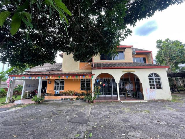 Two storey bungalow in Pinggir Taman Tun Dr Ismail, KL 1