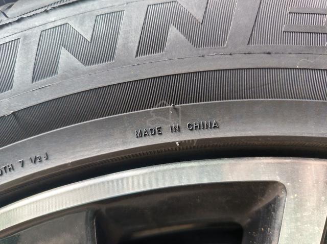 second hand tayar 235/50ZR20 - photo 3 of 3