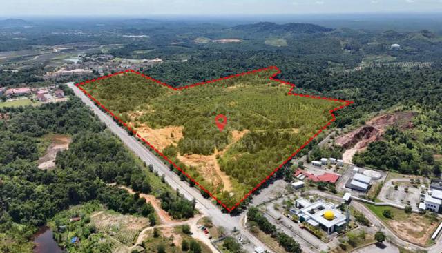 100 Ekar Gambang Tanah Pembangunan 1