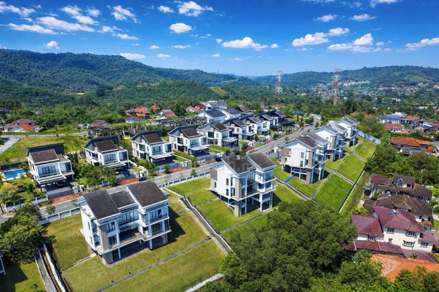 BUNGALOW LOT SEBAYU HILLS Bangi ( Anjung Suasana) nice view & windy 1
