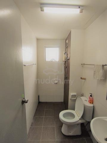 FEMALE room at CASA RESIDENZA near Kota Damansara MRT , thomson, Segi 1