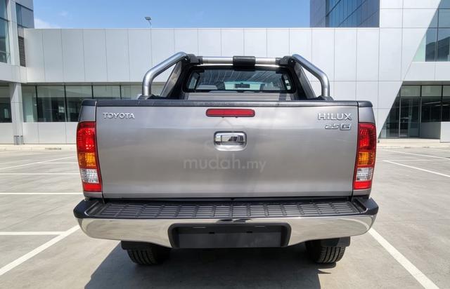 2011 Toyota HILUX 2.5 G (A) - 5