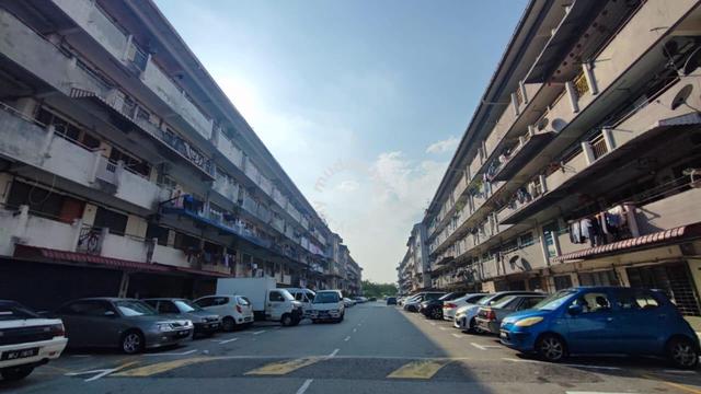 Taman Anika 1