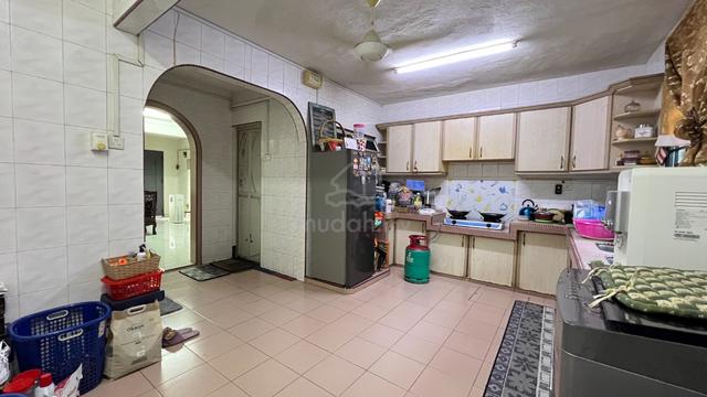 0% DOWNPAYMENT 2 Storey Batu Belah AEON BIG Jalan Meru Taman Eng Ann 3