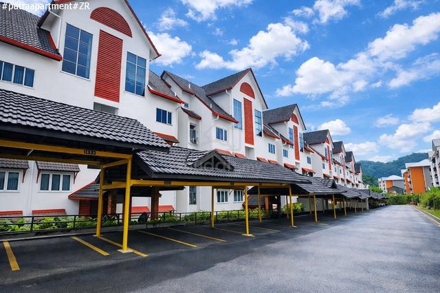 Putra Apartment 1