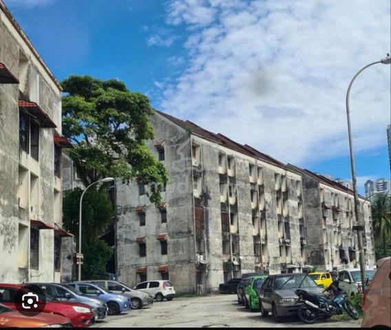 Taman Kobena Apartment 1