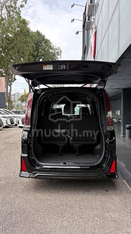 2021 Toyota NOAH 2.0 SI (A) - 5
