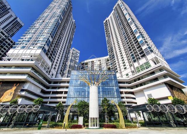 i-Suite @ i-City 1