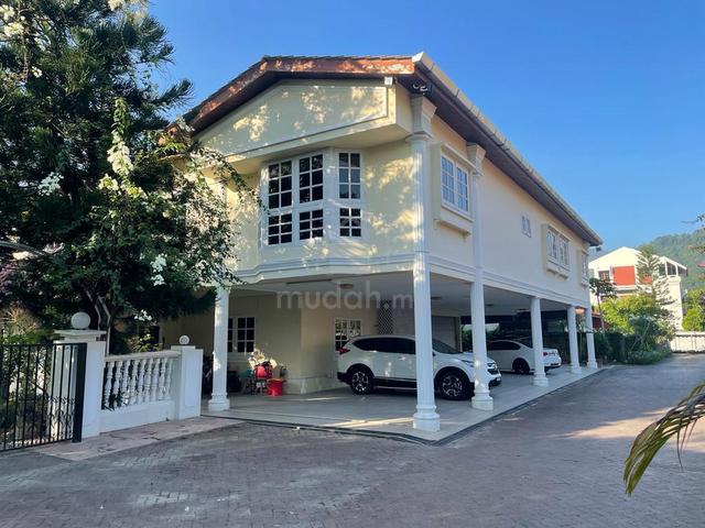 FOR SALE: Luxurious Bungalow with Pool & Garden | Tg Tokong Penang 1