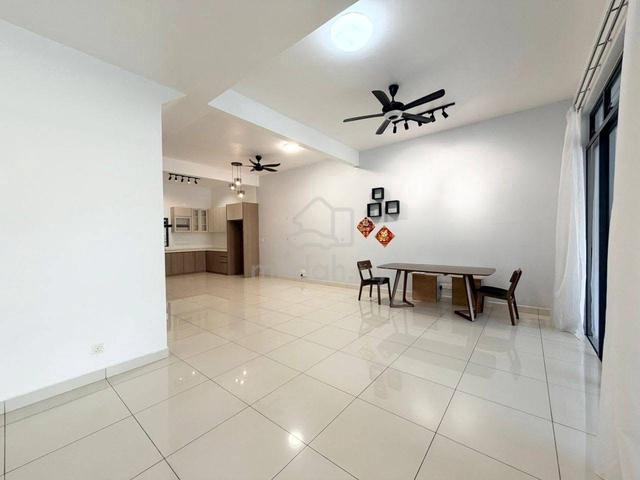Double Storey Terrace / Horizon / 5 bed / good condition 1