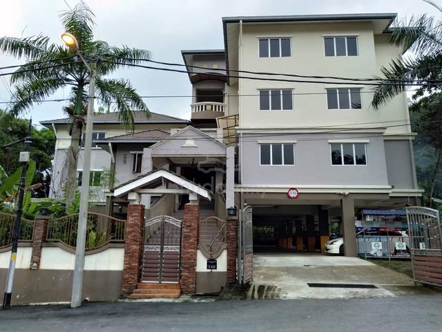 Pantai Serene Apartment 1