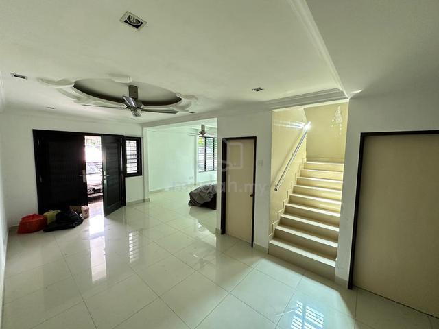 Corner Lot 2 Storey Terrace House @ Taman Bukit Mewah, Kajang 1
