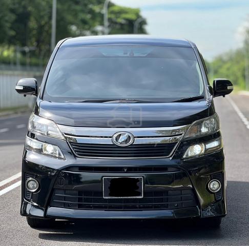 2013 Toyota VELLFIRE 2.4 Z GOLDEN EYES FACELIFT - 2
