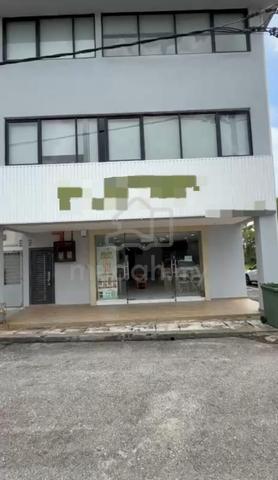 Corner 3 Storey Shop Lot For Sale Taman Bukit Cheng Melaka 1