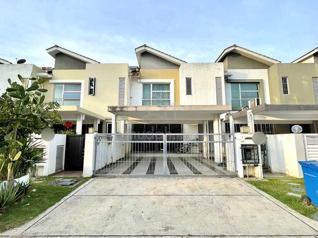 Double Storey Superlink Spira, Alam Impian 1