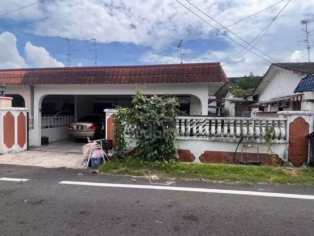 Pekan Nanas Single Storey Semi D House 4 Room 2 Bath For Rent 1