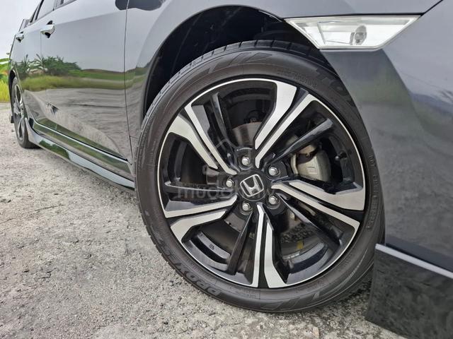 2017 Honda CIVIC 1.5 TC (A) loan kedai - 4