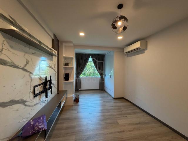 Public Likas Flat 1