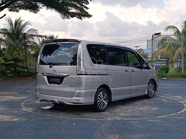 2017 Nissan SERENA 2.0 S-HYBRID HIGHWAY STAR - 4