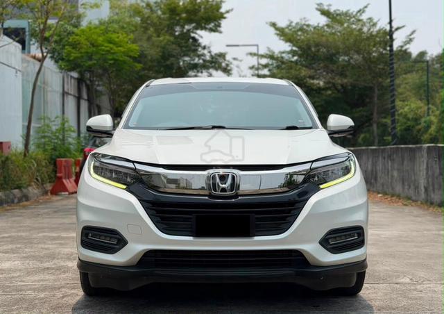 2020 Honda HR-V 1.8L V MIL-60k+ 17IN Leather seat - 3