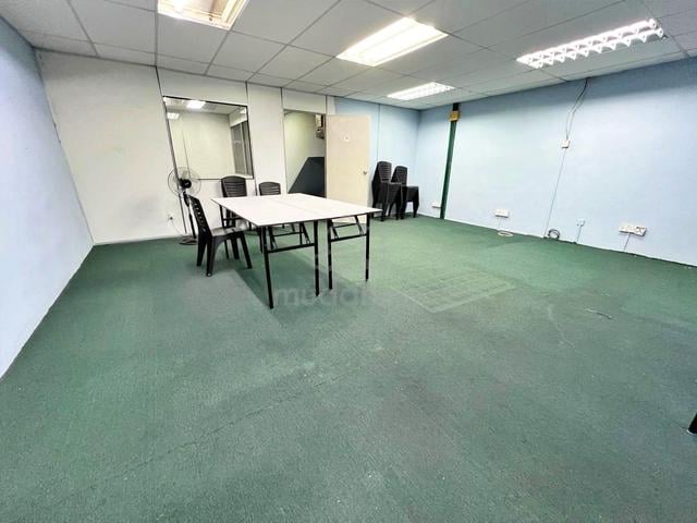 (Semi Furnished) BRP 1/4 Bukit Rahman Putra Sungai Buloh 1