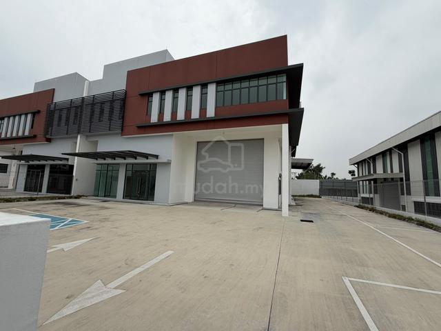 1.5 Storey Semi D Factory , Desa Cemerlang , Medium Industry 1