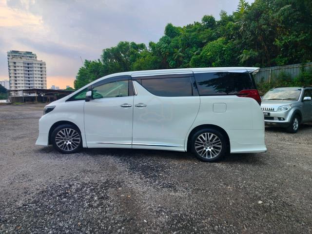2016 Toyota ALPHARD 2.5 SC Pilot Seat JBL Sun Roof - 4