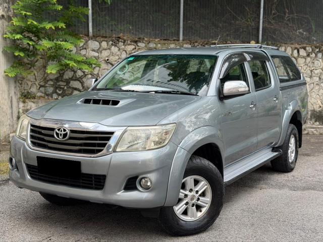 Toyota HILUX 2.5 G VNT FACELIFT (A) DOUBLE CAB - 2
