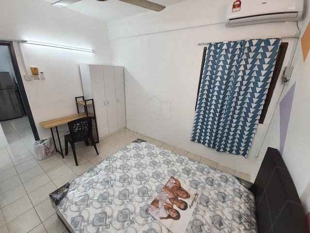 Couple room/big room batu tiga, indahria (near ktm) zero deposit 1