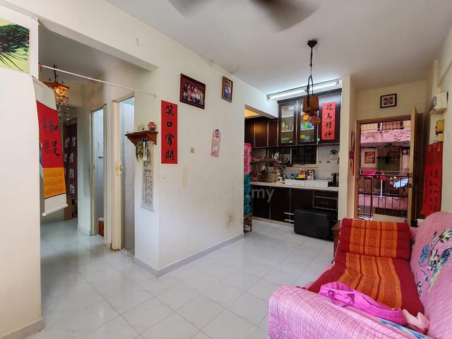 Pinang Emas Flat 1