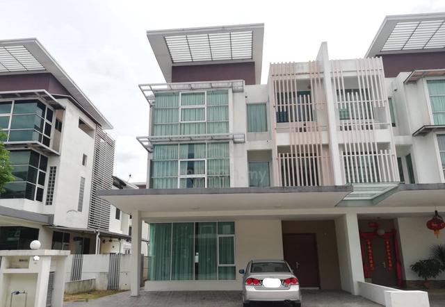 Evergreen 3-storey Semi-D Below Market Garden Residence jacaranda 1