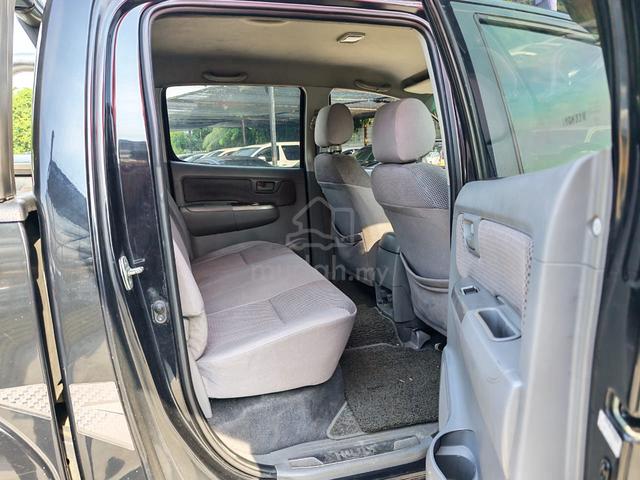 2011 Toyota HILUX 4X4 2.5 (M) - 5