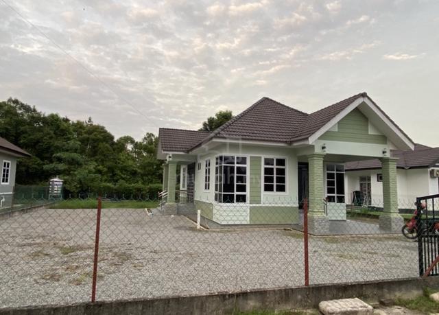 Rumah Untuk Disewa – Kampung Bukit Gading, Tanah Merah 1
