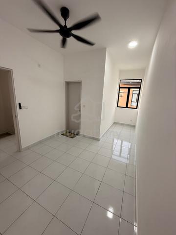 Room for Rent at Ijok,Bestari Jaya(convenient for your small business) 1