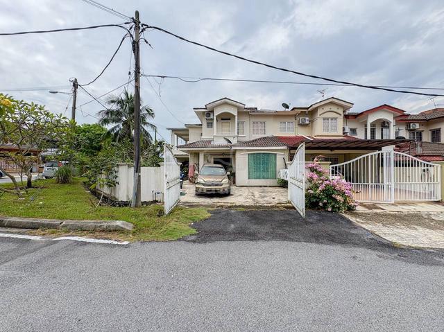 CORNER LOT! 2 Storey Lestari Perdana Equine ParkSeri Kembangan 1