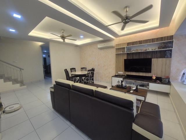 MURAH! Double Storey Terrace Camellia Residence Bandar Tasik Kesuma 1